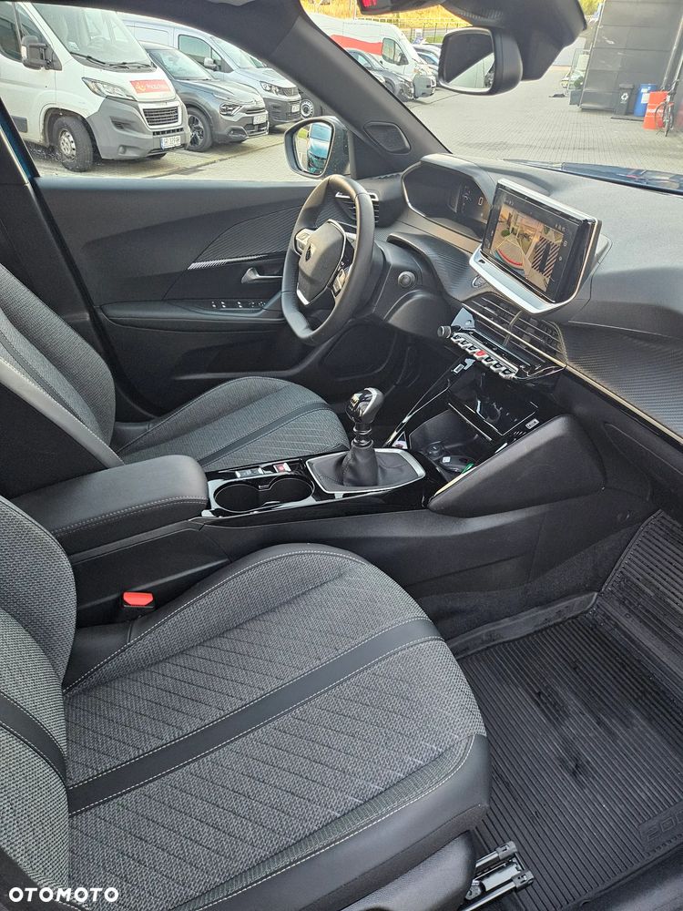 Peugeot 2008 PureTech 100 Allure S&S BVM6 - 8