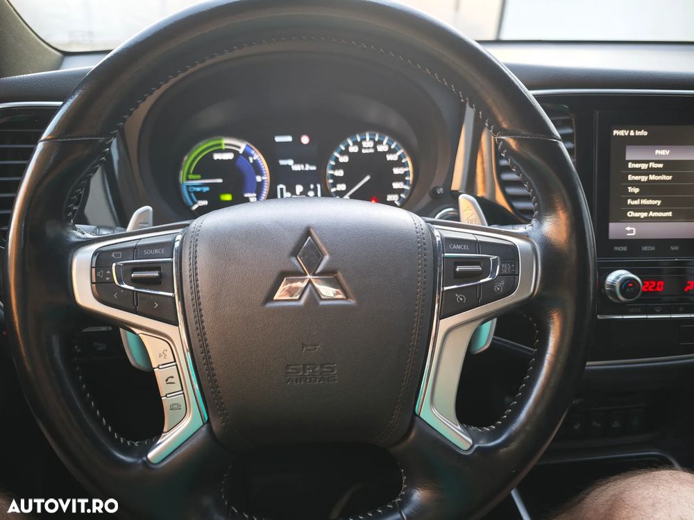 Mitsubishi Outlander 2.4 4WD Spirit+ - 4