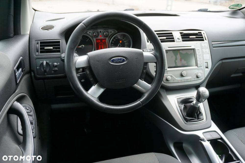 Ford Kuga 2.0 TDCi 2x4 Trend - 11