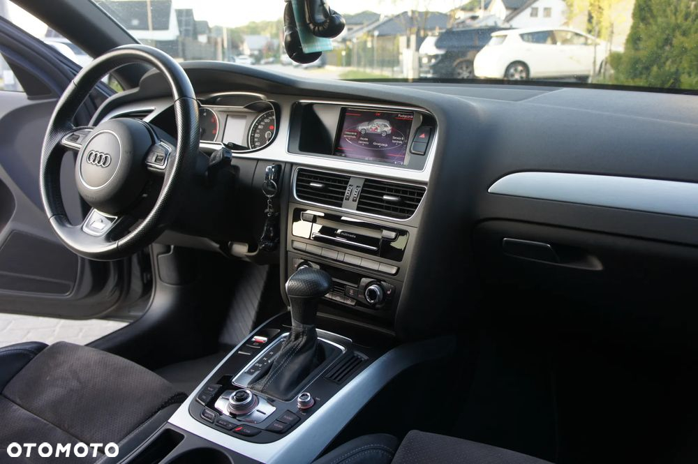 Audi A4 Avant 2.0 TDI DPF multitronic S line Sportpaket - 2