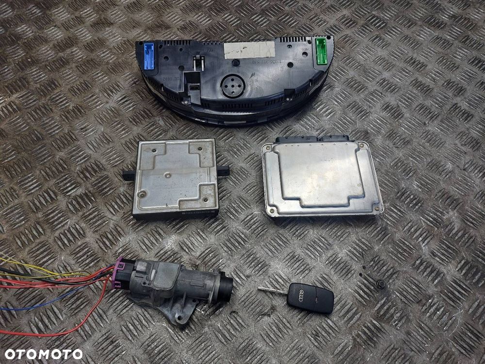 ZESTAW STARTOWY AUDI A4 B6 2.5 TDI 8E0907401 8E0907279E 4B0905851C - 9