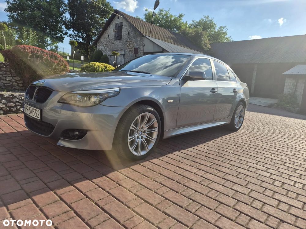 BMW Seria 5 540i - 1