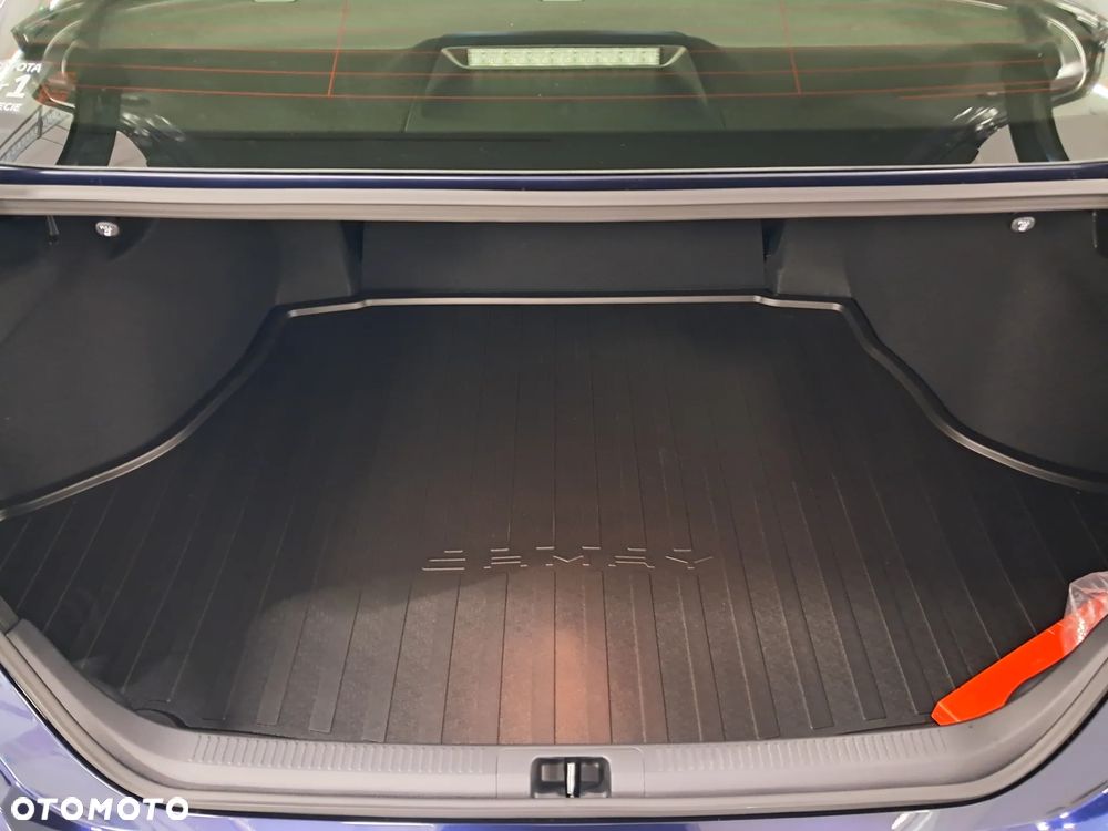 Toyota Camry 2.5 Hybrid Dynamic Force Comfort e-CVT - 4