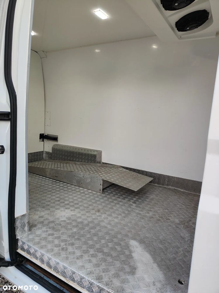 Renault Master 2,3 dCi L2H2 Chłodnia Thermo King - 9