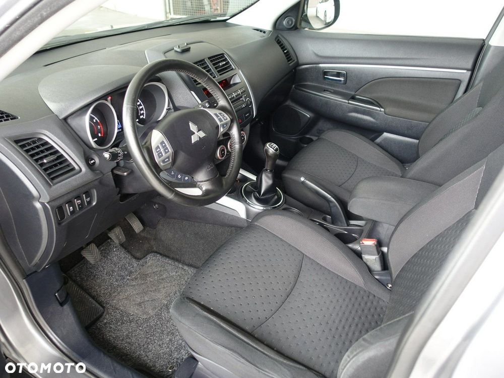 Mitsubishi ASX 1.6 Intense - 11