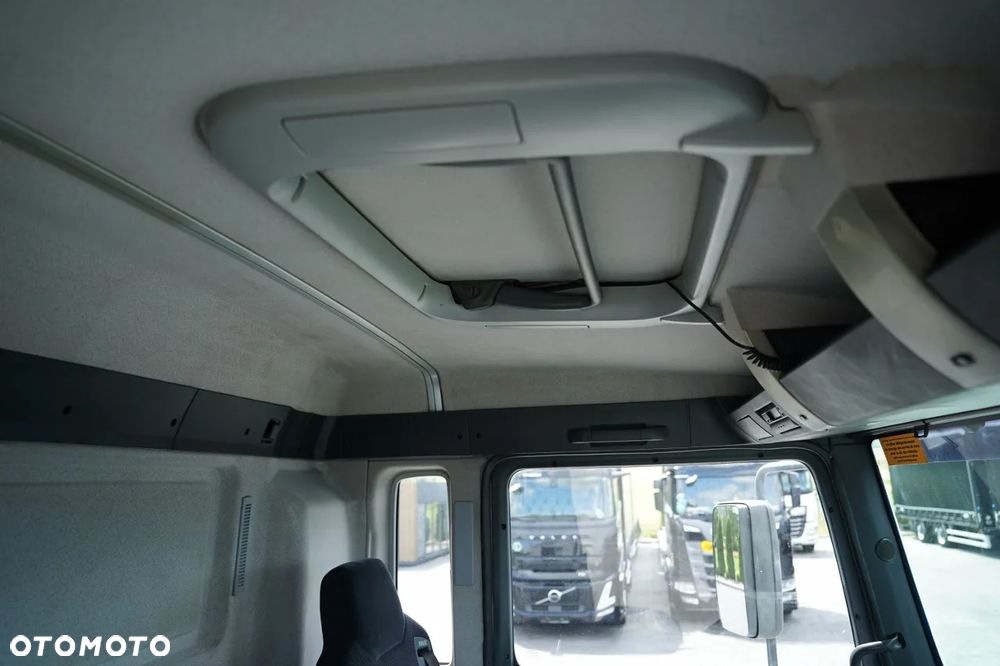 MAN TGA 35.360 /  PLATFORMA 8x4 + HDS HIAB 166 D-4 / MAX UDŹWIG: 4 600 KG /  ROTATOR / PILOT - 35