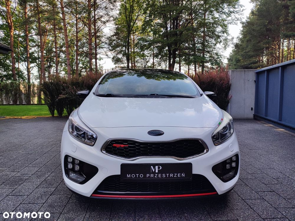 Kia ProCeed 1.6 T-GDI GT-Track - 26