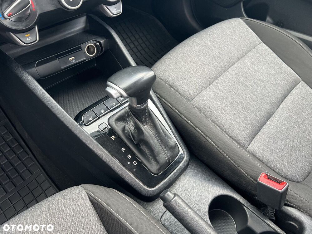 Kia Stonic - 12