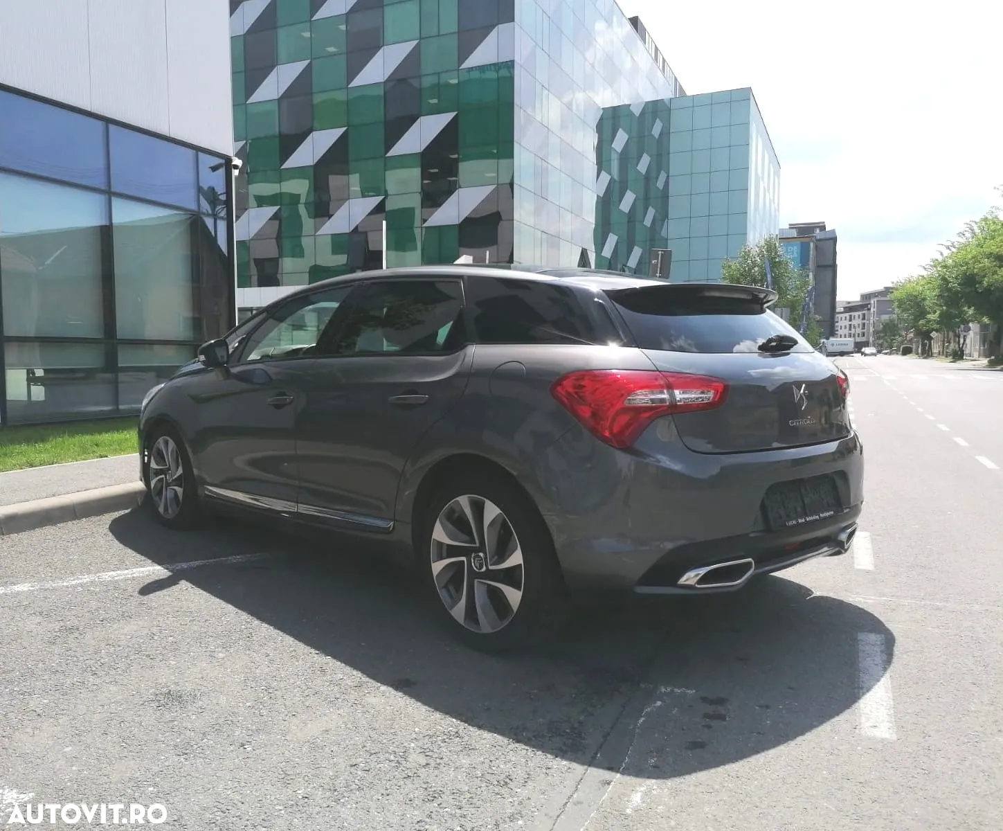 Citroën DS5 HDi 165 Aut. SportChic - 5