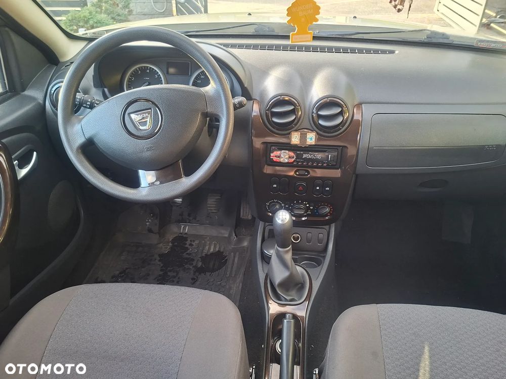 Dacia Duster 2012 photo 5