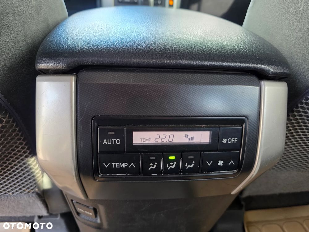 Toyota Land Cruiser LC 3.0 D-4D Sol (lea) 7os - 21