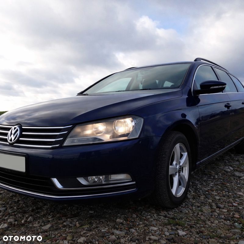 Volkswagen Passat - 2