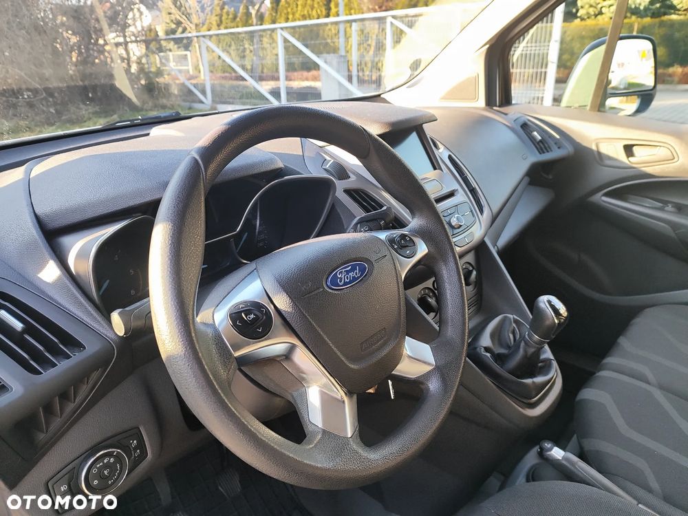 Ford Transit Connect - 9