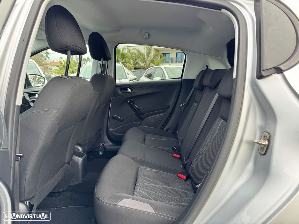 Peugeot 208 1.4 HDi Active - 20