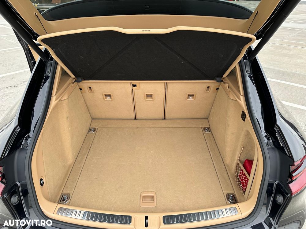 Porsche Macan - 34