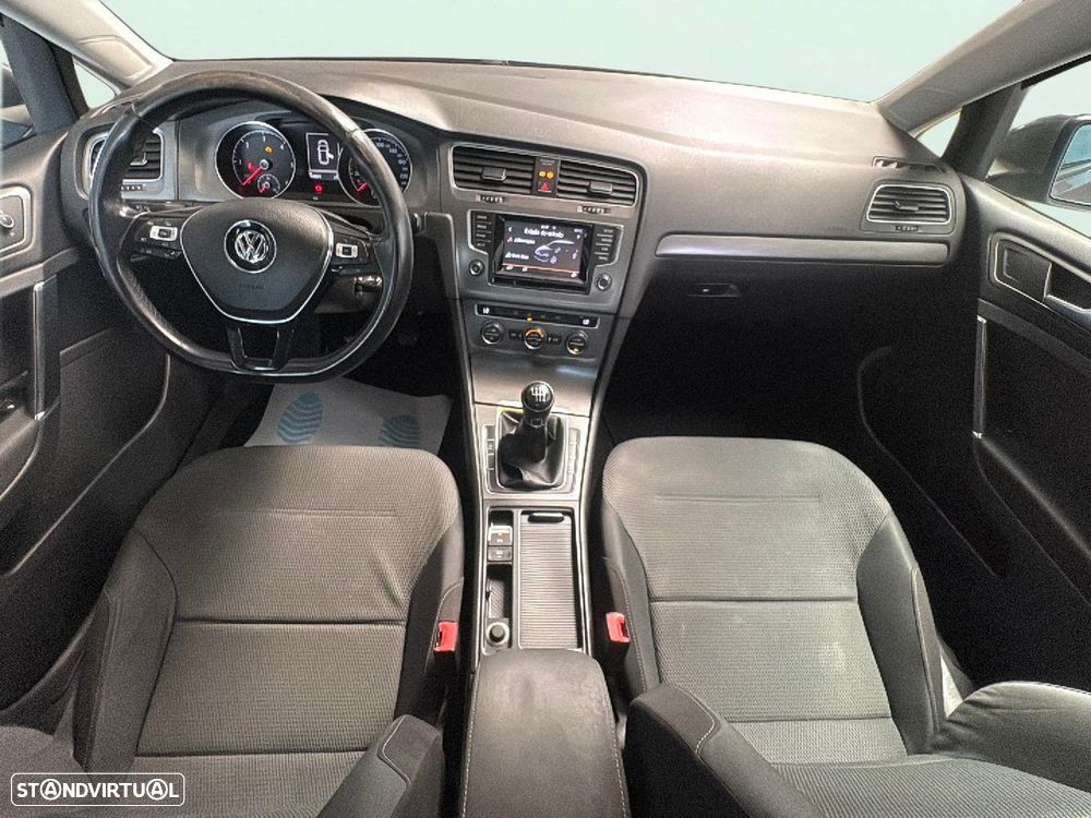 VW Golf 1.6 TDi BlueMotion Trendline - 14