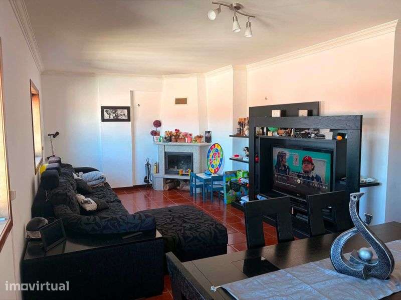 Agradável apartamento T3, localizado em Darque. - Grande imagem: 3/12