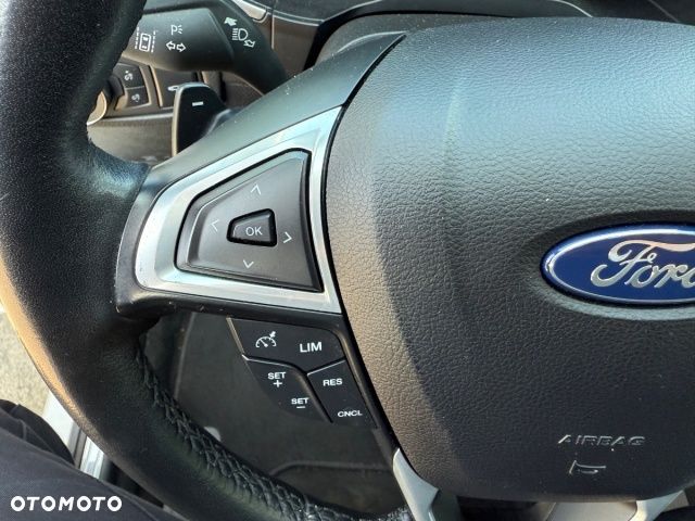 Ford S-Max - 16