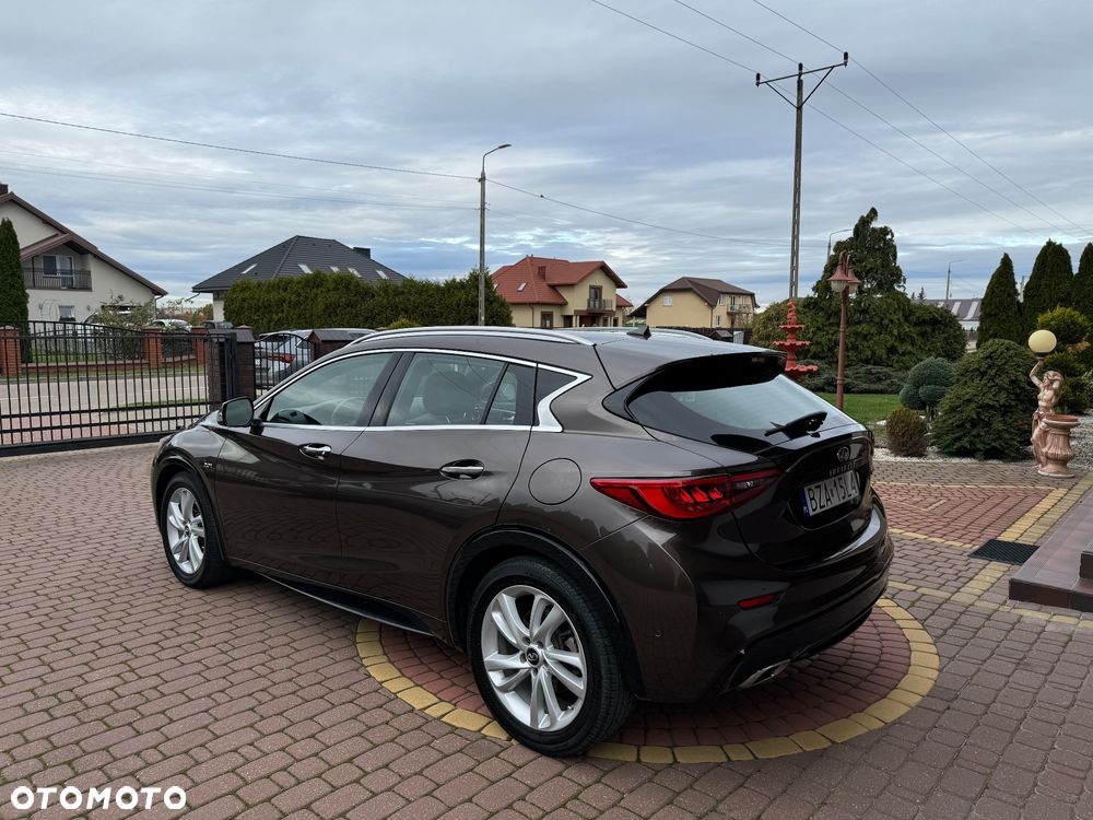 Infiniti QX30 2.0t DCT AWD Premium - 6