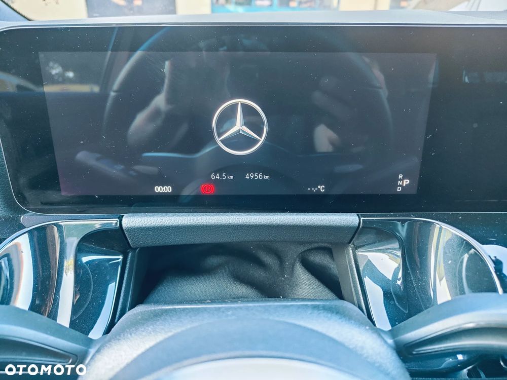 Mercedes-Benz GLA - 14