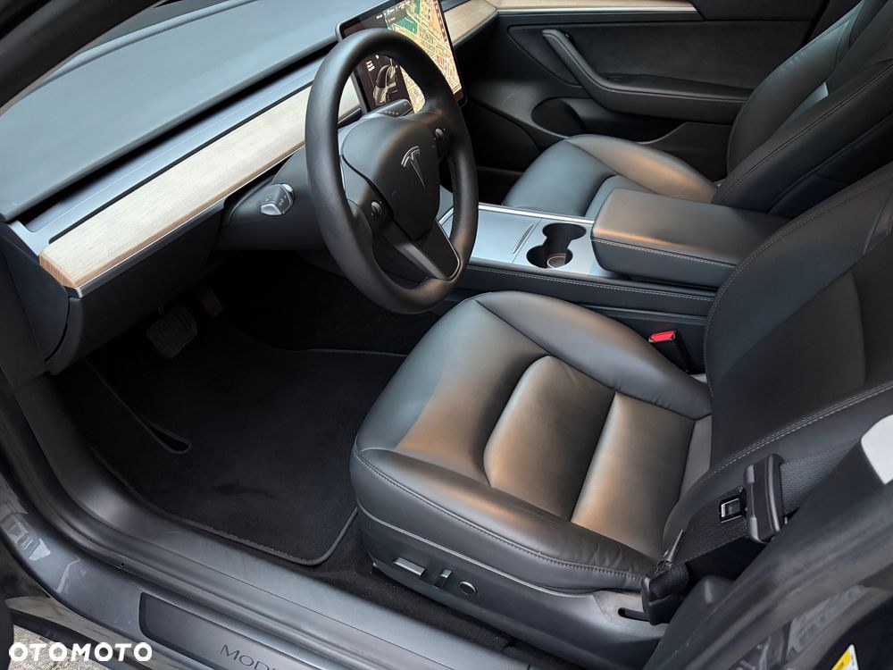 Tesla Model 3 Standard Range Plus - 13
