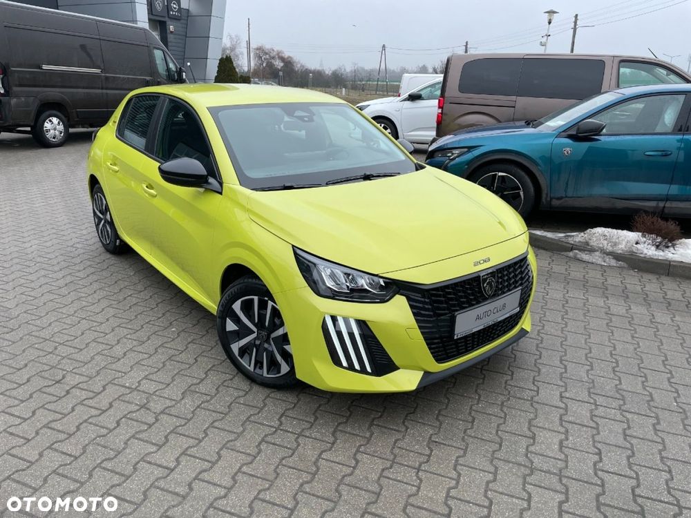 Peugeot 208 - 5