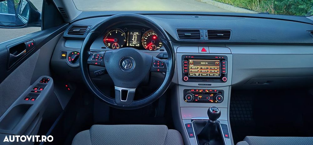 Volkswagen Passat 2.0 TDI DPF Blue TDI Highline - 6