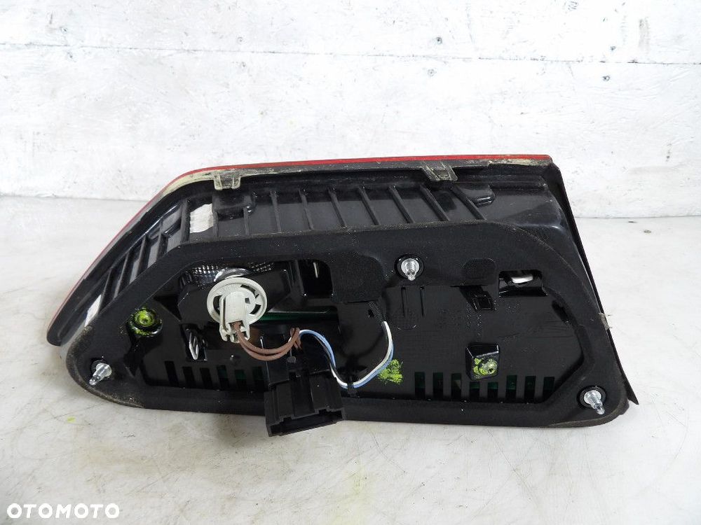 SEAT LEON III LIFT KOMBI LAMPA TYŁ PRAWA LED 90096784 - 2