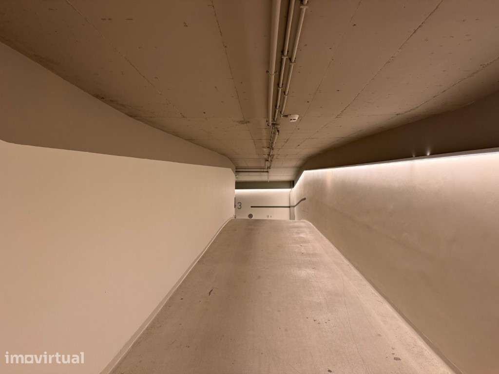 Estacionamento subterrâneo com segurança 24h no Saldanha - Grande imagem: 5/10