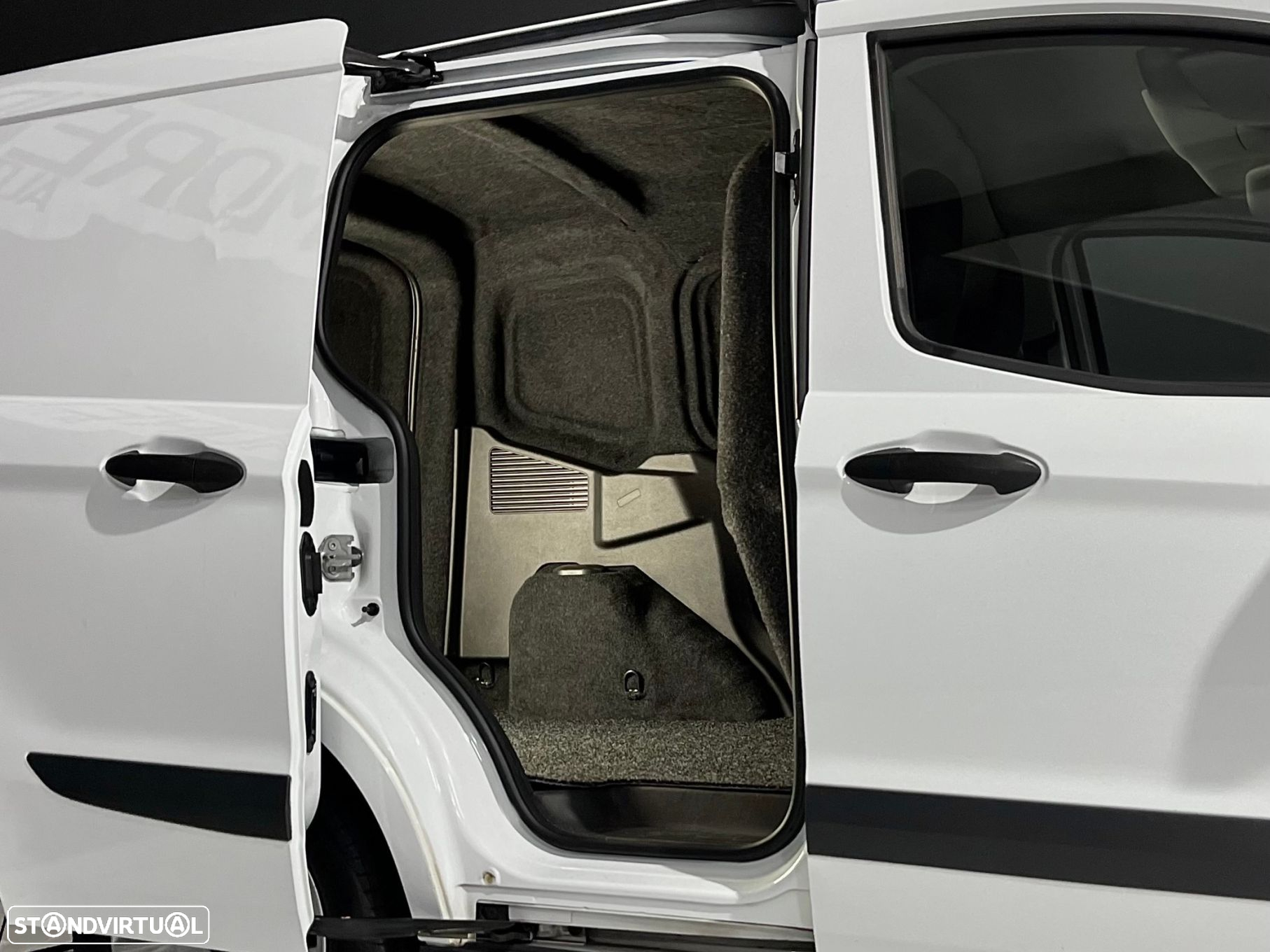 Ford Transit Courier 1.5 TDCi Trend - 10