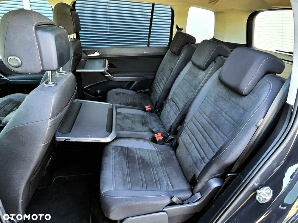 Volkswagen Touran - 29
