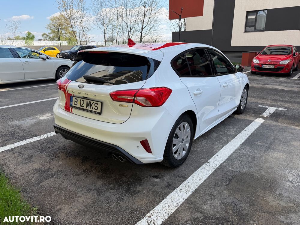 Ford Focus 1.5 TDCi ST-Line - 6