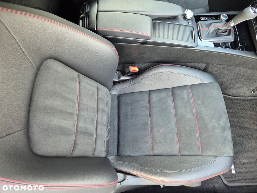 Mercedes-Benz Klasa C 63 AMG AMG SPEEDSHIFT MCT Black Series - 17