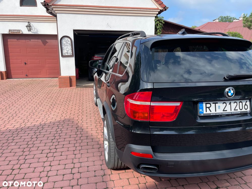 BMW X5 4.8i xDrive - 6