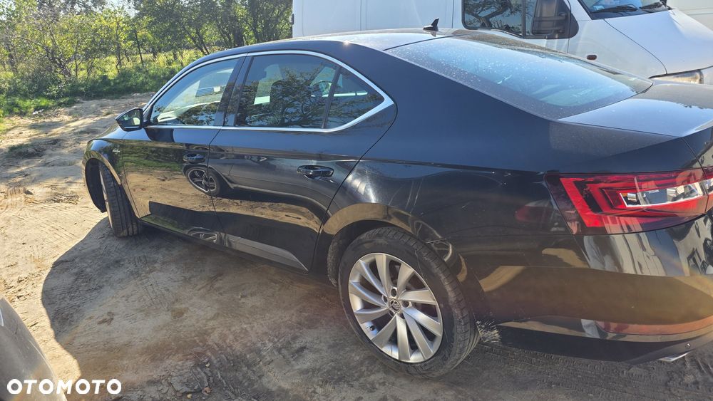 Skoda Superb - 1