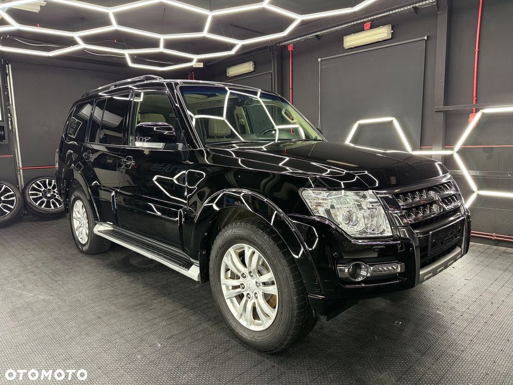 Mitsubishi Pajero 3.2 DID Instyle EU6 - 19