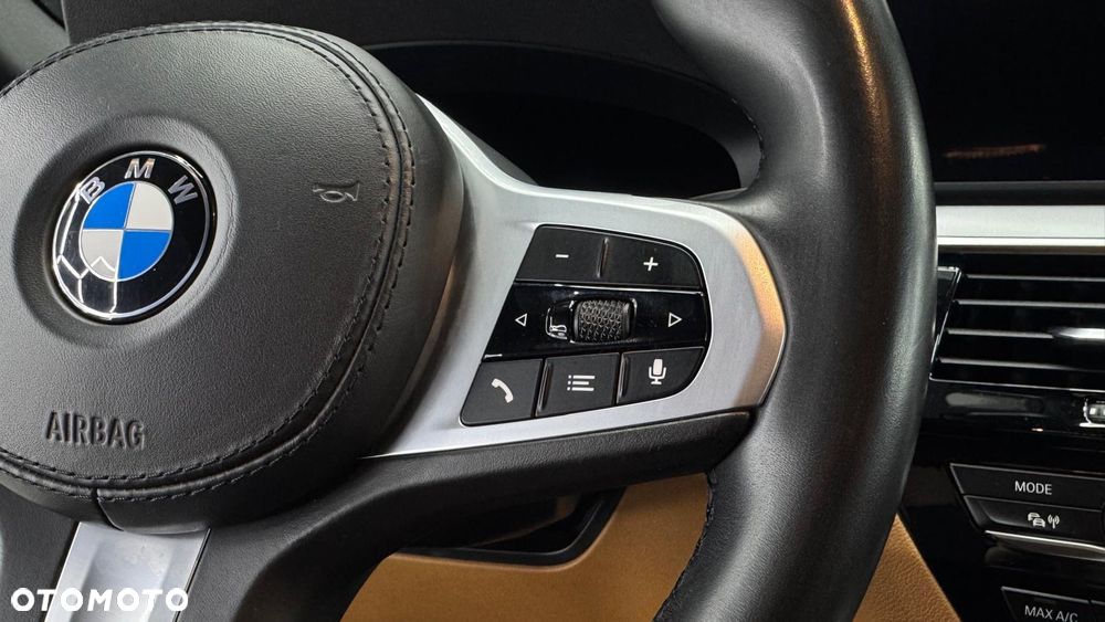 BMW Seria 5 520d MHEV M Sport sport - 10