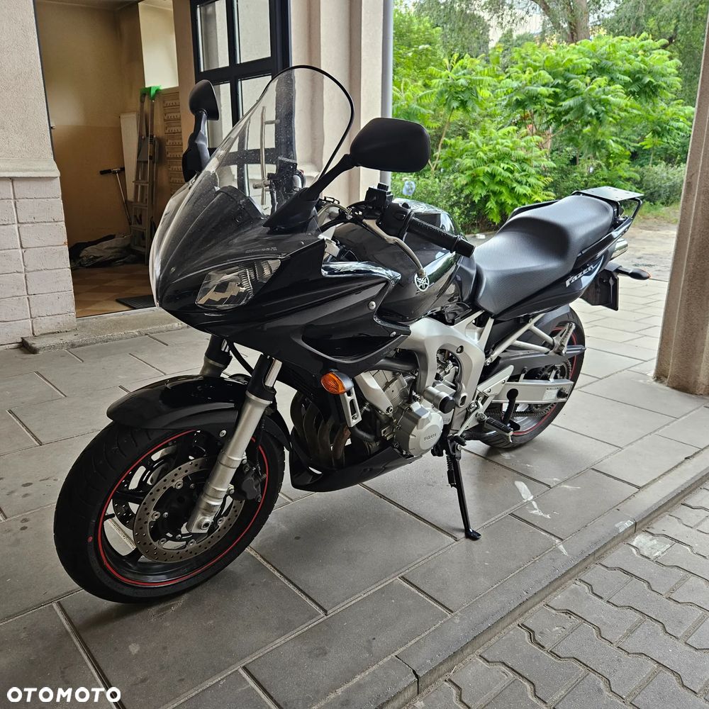 Yamaha FZ6 - 2
