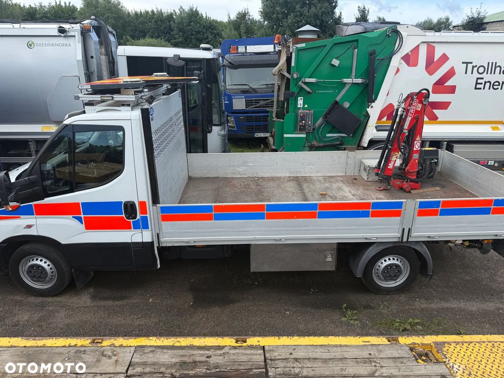 Iveco 35S15 HDS Fassi Micro 15 1.5t SPECJALNY swiezy UDT