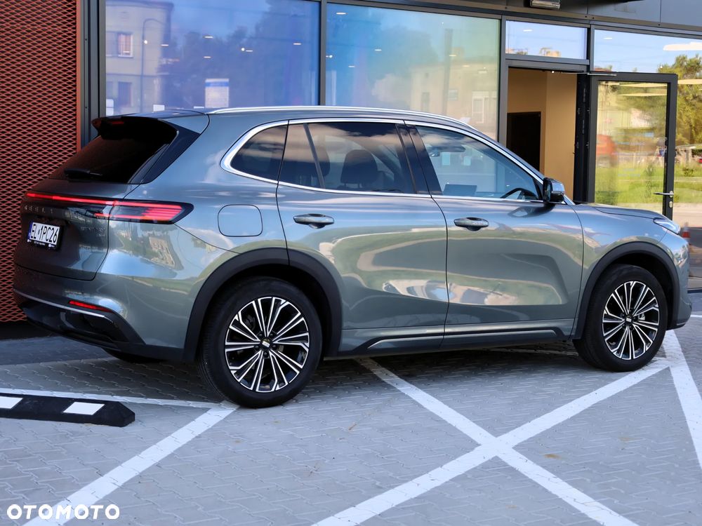 Geely Starray EM-i 1.5 PHEV Max - 23