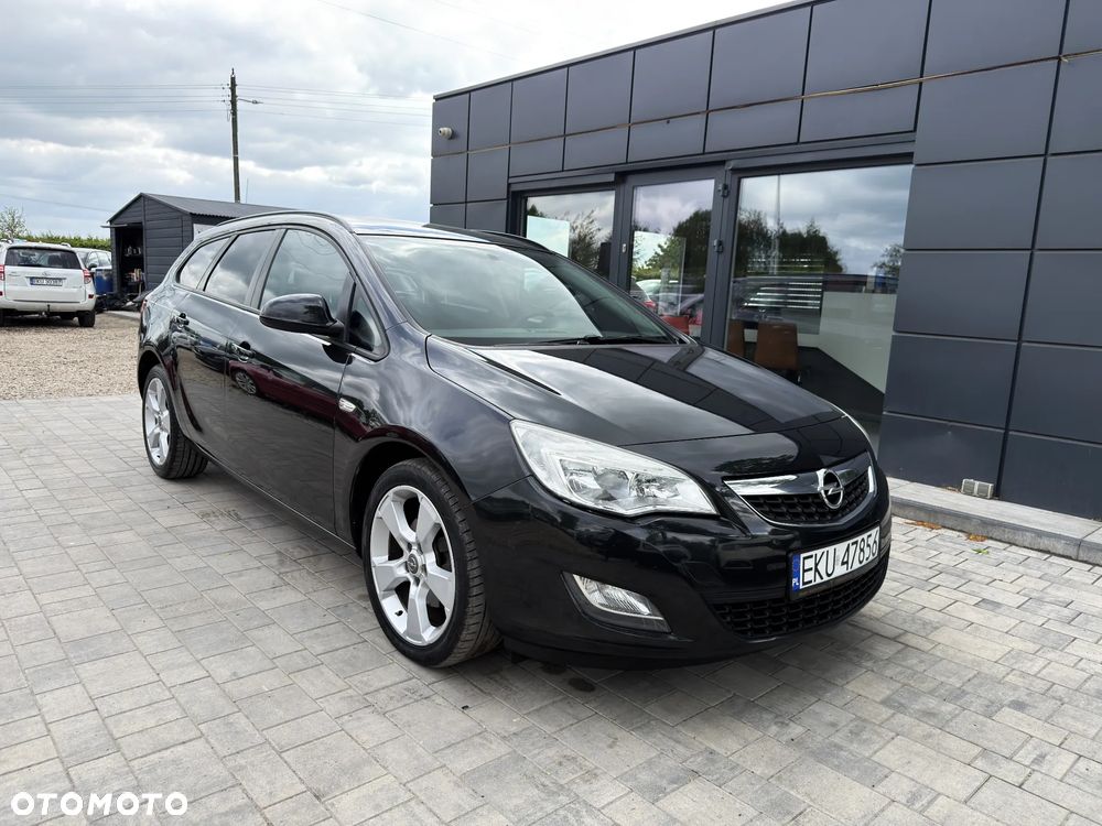 Opel Astra 1.7 CDTI Cosmo - 9