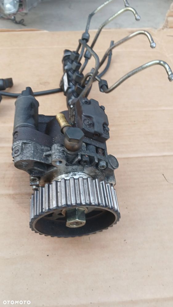 Pompa wtryski silnik 1.4 hdi 965455108 - 7