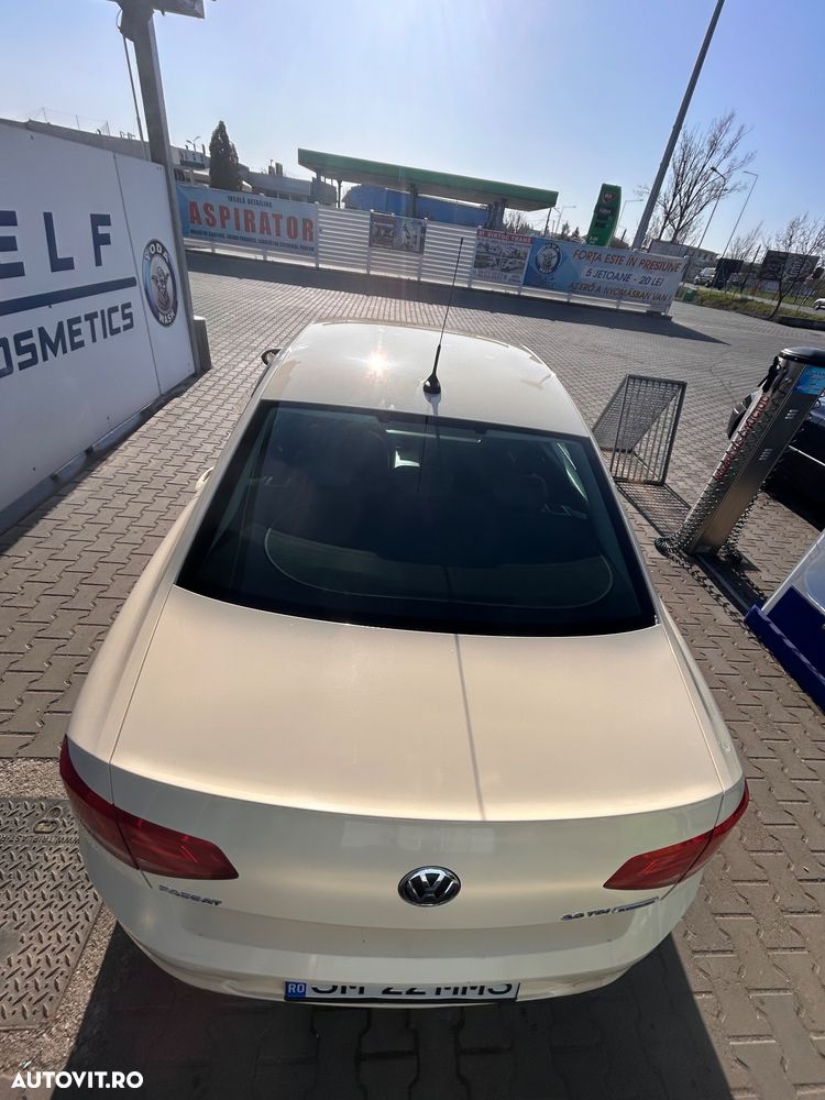 Volkswagen Passat 2.0 TDI SCR BlueMotion Comfortline - 9