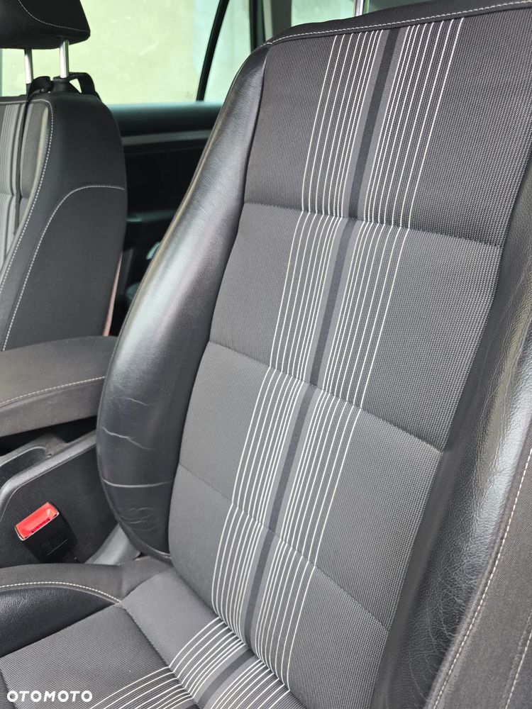 Volkswagen Golf 1.6 TDI DPF MATCH - 20