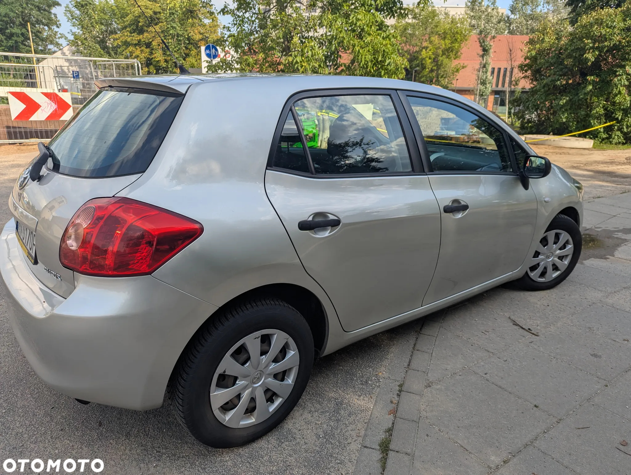 Toyota Auris 1.4 D-4D Terra - 7