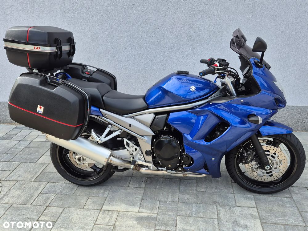 Suzuki GSX - 3