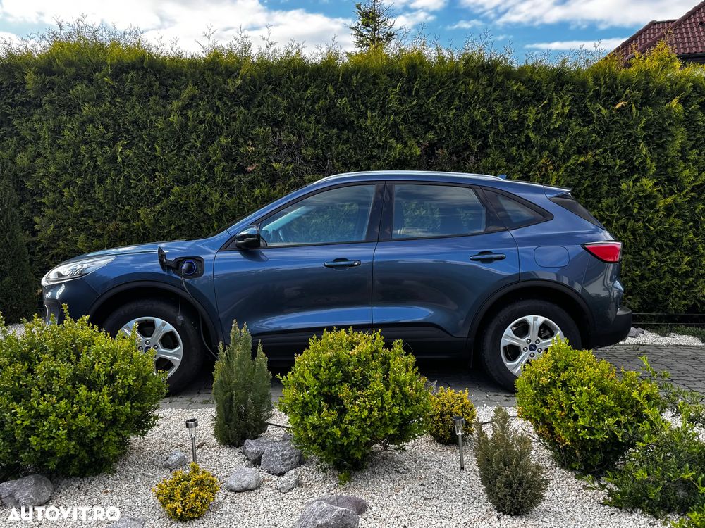 Ford Kuga - 10