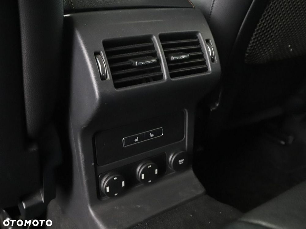 Jaguar F-Pace 20d AWD Prestige - 40