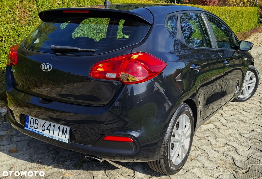 Kia Ceed 2012 photo 3