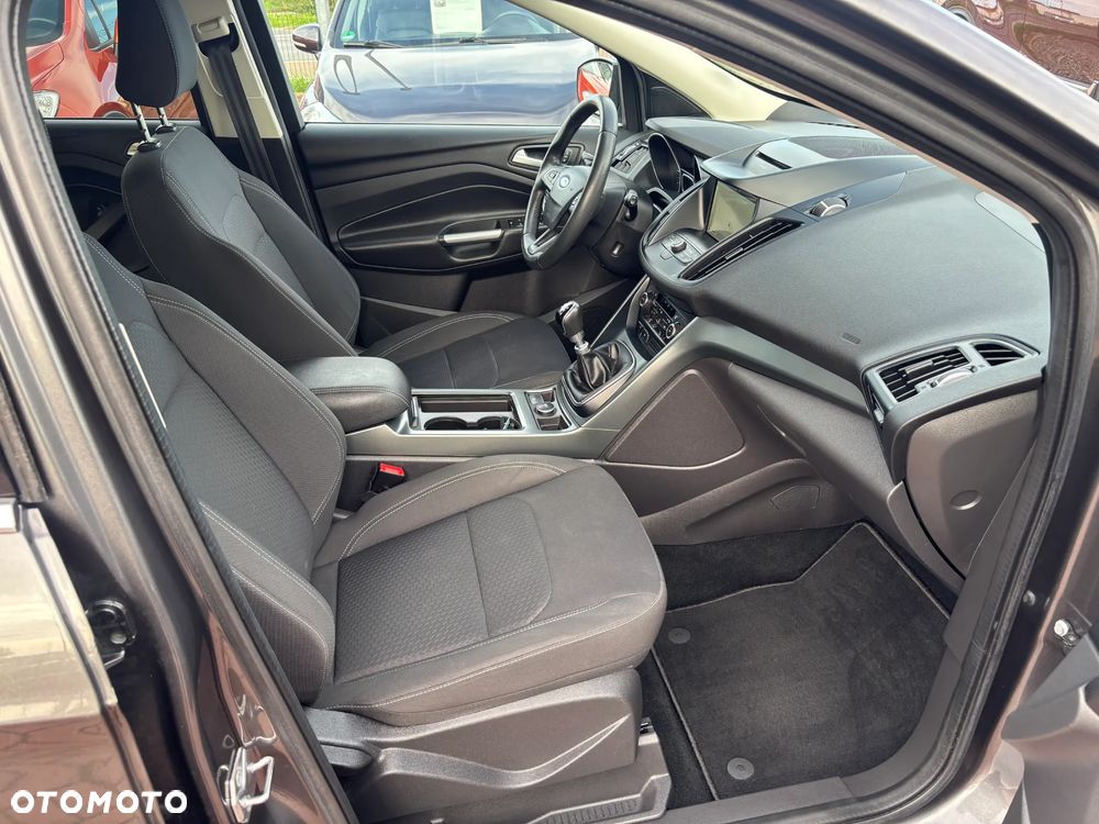 Ford Kuga - 14